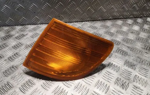 Mercedes-Benz Vito Viano W638 Front indicator light 6388200021 A6388200021