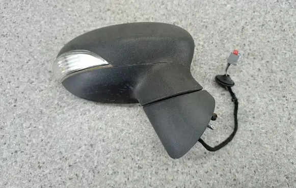 Ford Fiesta Front door electric wing mirror RH4201012