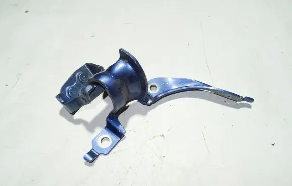 Audi A4 S4 B7 8E 8H Tailgate/trunk/boot hinge