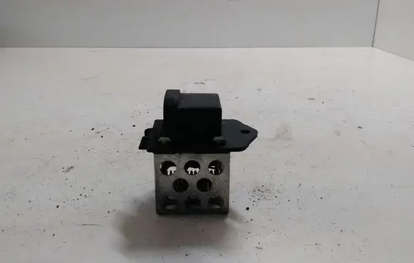 Renault Laguna II Fan control module 8200045082
