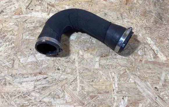 Porsche Macan (95B) Intercooler hose/pipe 95b145709a