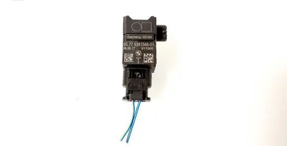 BMW 5 G30 G31 Airbag deployment crash/impact sensor 9341546