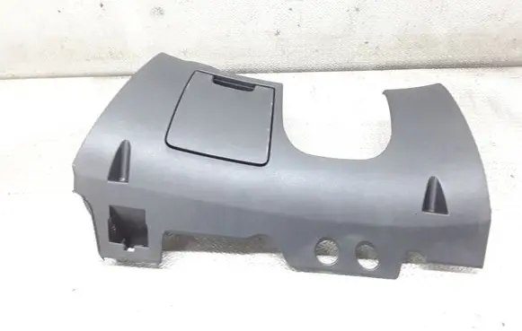 Skoda Octavia Mk2 (1Z) Dashboard lower bottom trim panel 