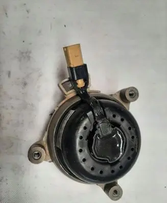 Engine mount bracket