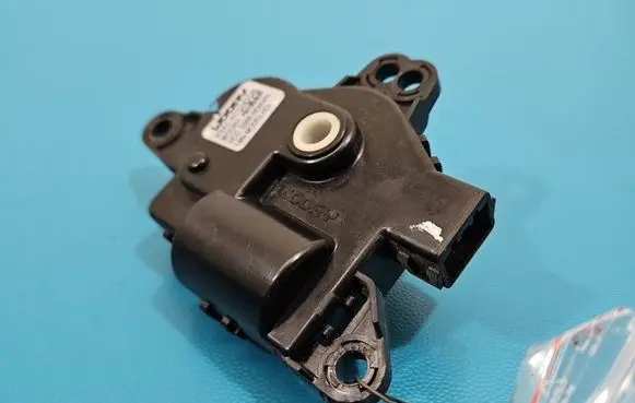 KIA Sportage A/C air flow flap actuator/motor D266NE9AA01 IMPRK1546490