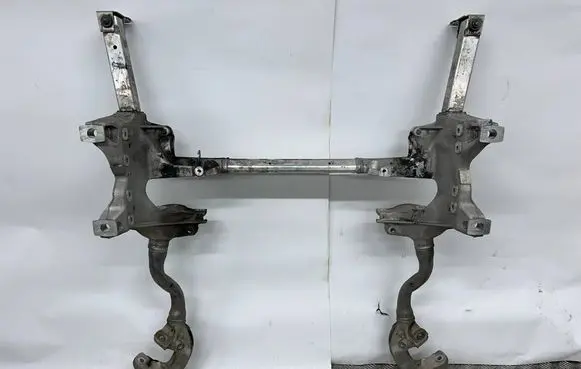 Audi Q7 4M Front subframe 4M0399315Q