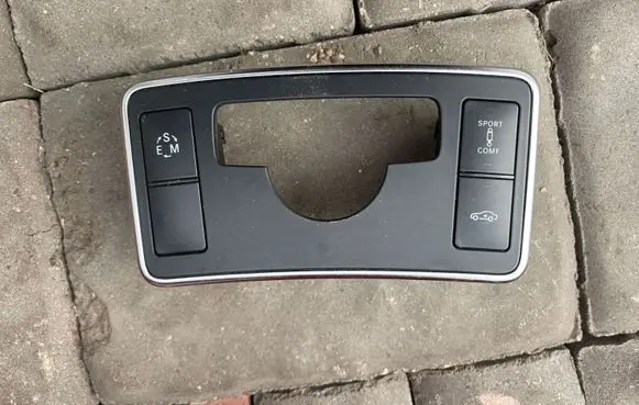 Mercedes-Benz CLS C218 X218 Center console decorative trim A2186805907