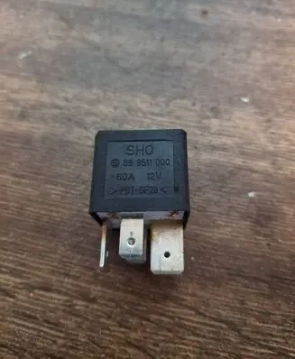 Volkswagen Golf IV Other relay 899511000