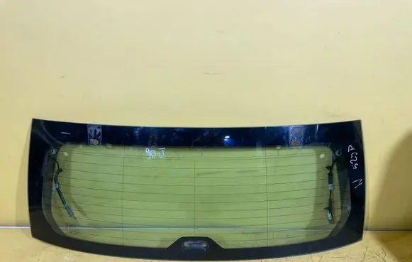 Chevrolet Captiva Rear windscreen/windshield window 
