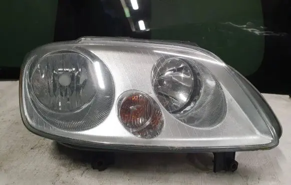 Volkswagen Touran I Headlight/headlamp 2K0941006B 20011002A 4VFX13005AF