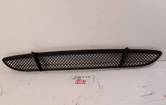 BMW 1 E81 E87 Front bumper lower grill 51117118161