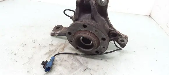 Citroen C5 Front wheel hub spindle knuckle 77F162856130