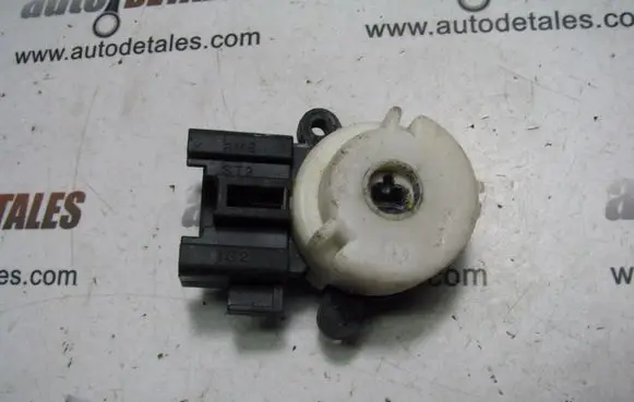 Toyota Avensis T220 Ignition lock contact 