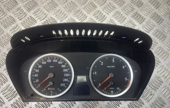 BMW 5 E60 E61 Speedometer (instrument cluster) A2C53020569