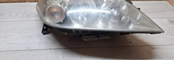 Nissan Primera Headlight/headlamp 237598