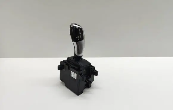 BMW 5 F10 F11 Gear shifter/selector 9251186 925118601 10027276
