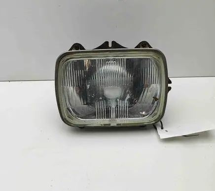 Mitsubishi L200 Headlight/headlamp MR296232