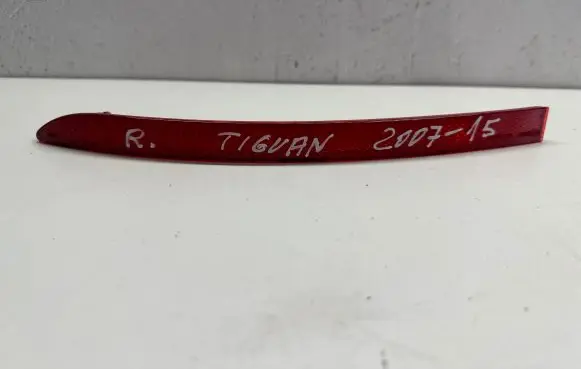 Volkswagen Tiguan Rear tail light reflector 5N0945106