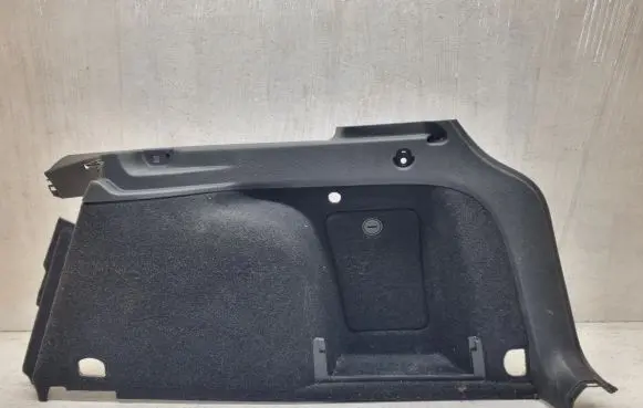 Trunk/boot lower side trim panel