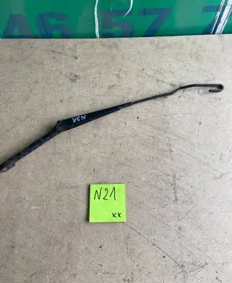 Volkswagen Transporter - Caravelle T4 Front wiper blade arm 701955409A