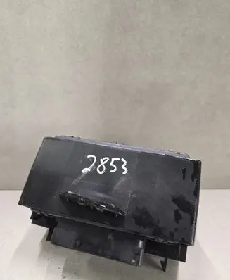 Volkswagen Touareg II Hand brake control module 7P0907801F 10095129053