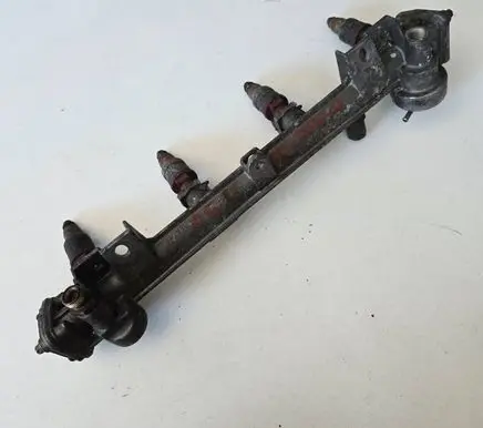 Mercedes-Benz E W211 Fuel main line pipe R1110781045