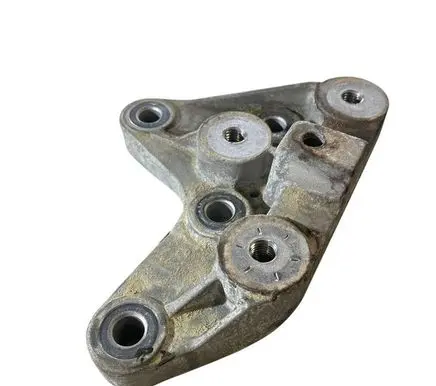 Buick Envision II Gearbox mounting bracket 84787735