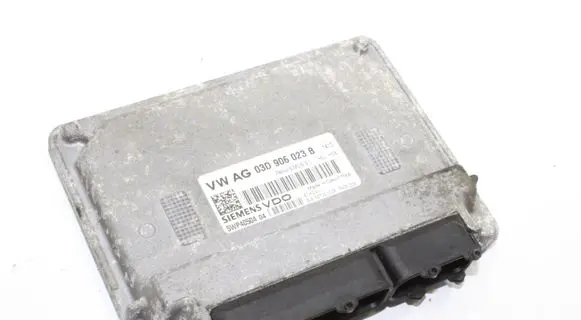 Skoda Fabia Mk1 (6Y) Engine control unit/module 03D906023B