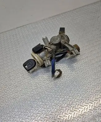 Mitsubishi Pajero Ignition lock 337860