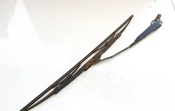 Mercedes-Benz E W211 Rear wiper blade arm 