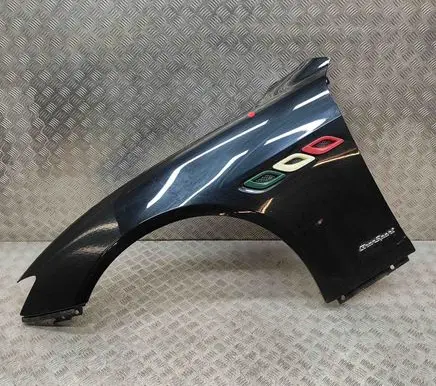 Maserati Quattroporte Fender 673009035