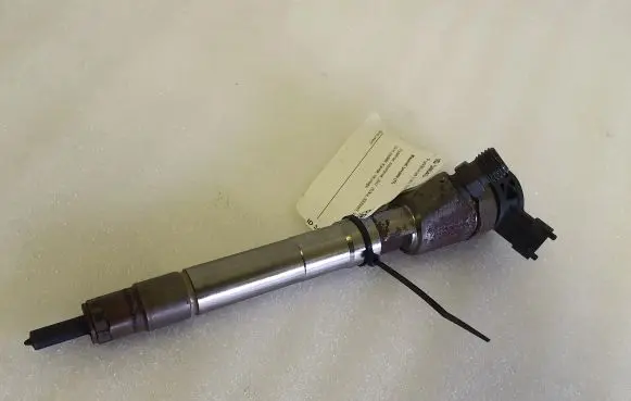 Maserati Levante Fuel injector 35062015F 0445110523