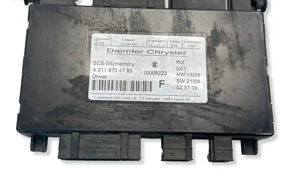 Mercedes-Benz CLS C219 Seat control module A2118704785 10009223