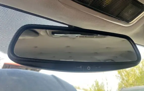 Toyota Avensis Verso Rear view mirror (interior) 