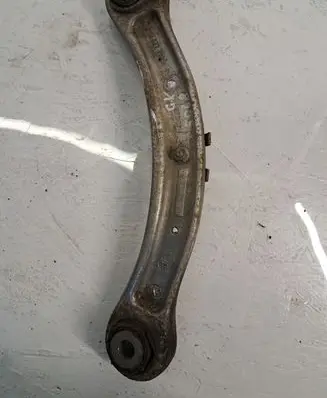 Audi Q7 4L Rear upper control arm/wishbone 7L0505375A 7L0505375