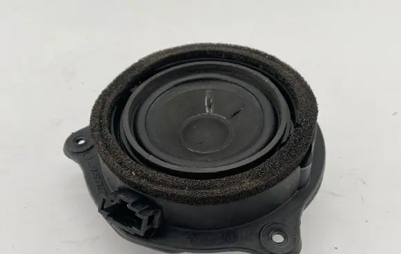 Audi TT TTS Mk2 Front door high frequency speaker 4F0035411E