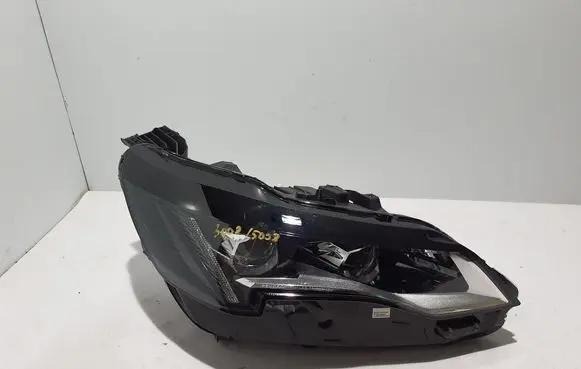 Peugeot 3008 II Headlight/headlamp 1675812580