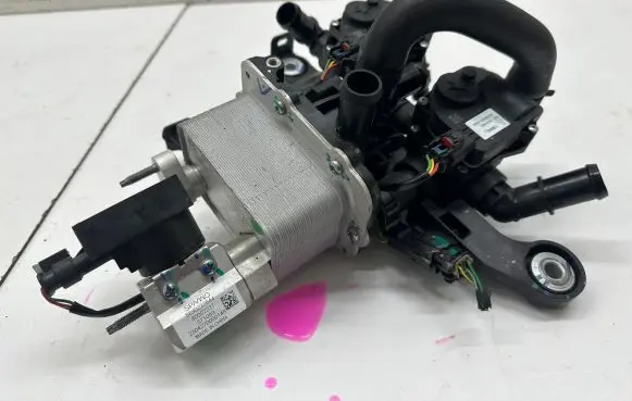 Smart #1 Electric auxiliary coolant/water pump 8890237644