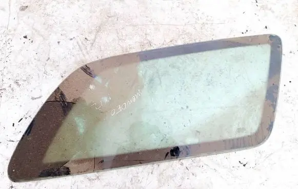 Ford Mondeo MK I Rear side window as2