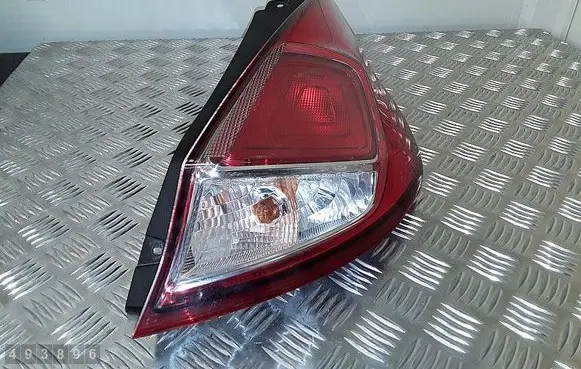 Ford Focus Rear/tail lights C1BB13404A