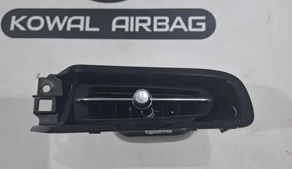 Polestar 2 Dashboard side air vent grill/cover trim 31688646 11336005 11336