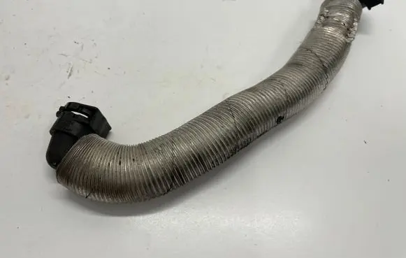 BMW 1 F40 Breather hose/pipe 