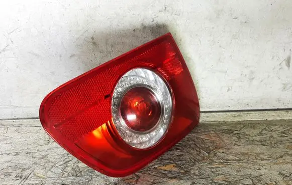 Volkswagen PASSAT B6 Tailgate rear/tail lights 27449002