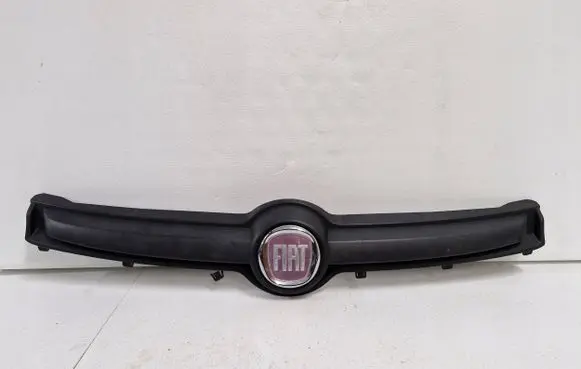 Fiat Panda III Front grill 735520656