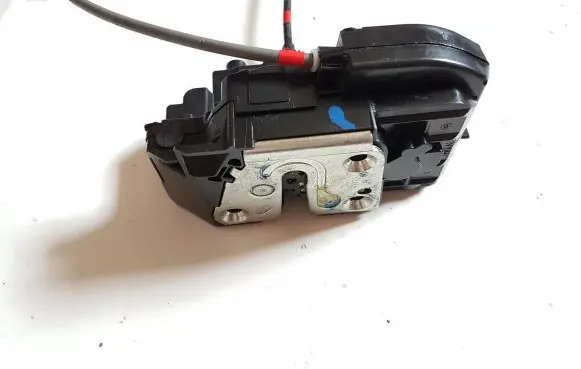 Nissan Note (E11) Front door lock 805009U00D