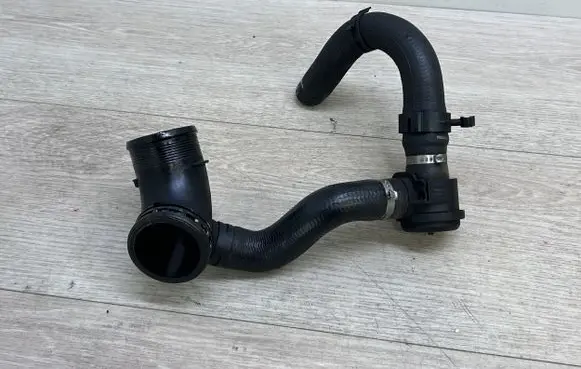 Porsche Cayenne (92A) Intercooler hose/pipe 95511036710 95811074330 95511071001