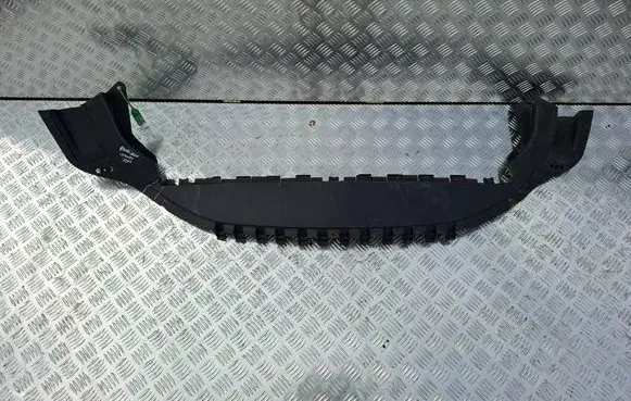 Volvo V50 Front bumper skid plate/under tray S26371526 30763681