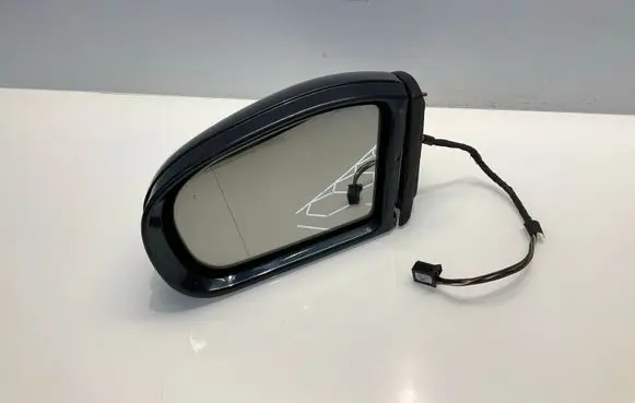 Mercedes-Benz C W203 Front door electric wing mirror