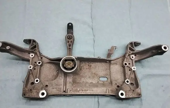 Skoda Octavia Mk2 (1Z) Front subframe 1K0199369G