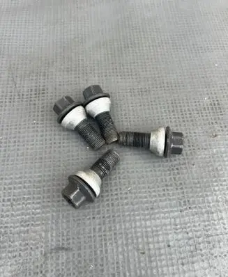 BMW X5 G05 Nuts/bolts